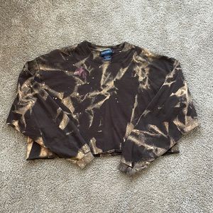 oversized brown, tie-dye, slightly Crop top